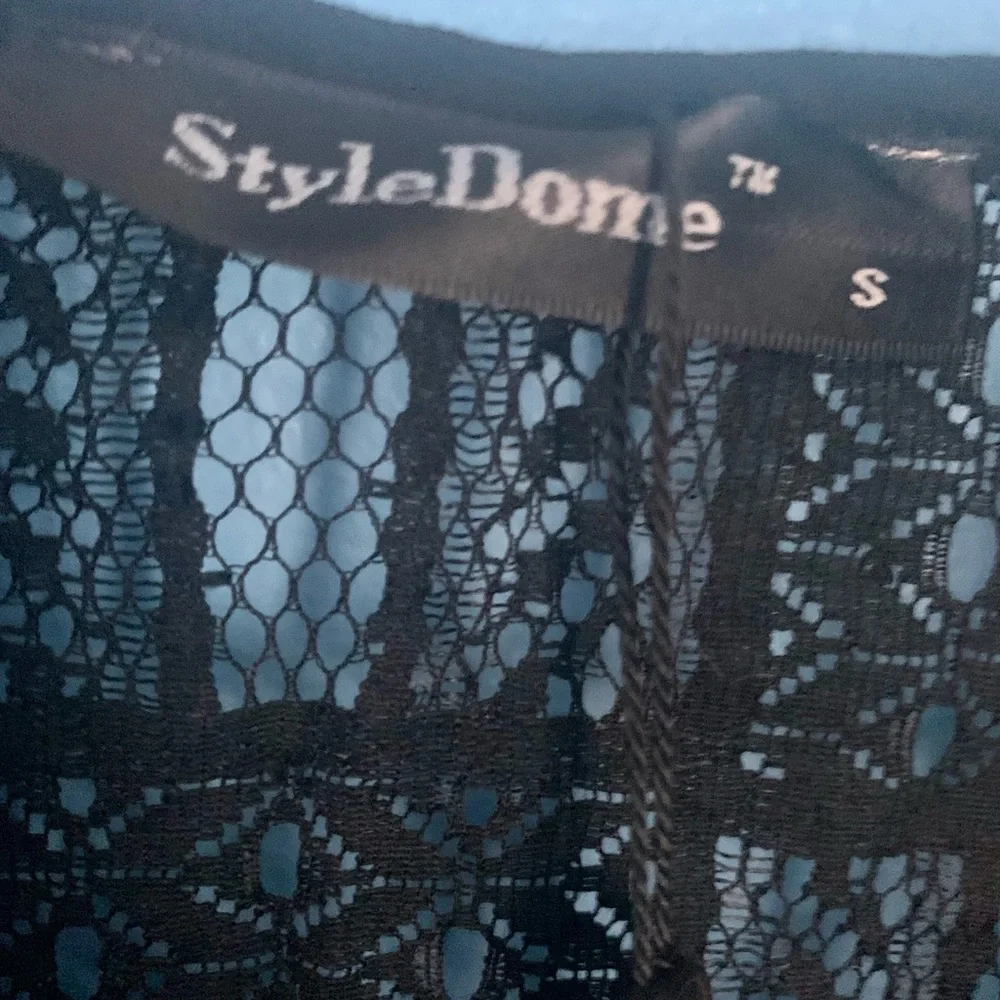 Style Dome Black Long Sleeve a crochet Top Tunic NWT Size S